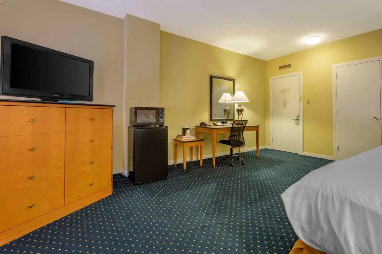 Inn At Lebanon - Hershey & Manheim Area Exterior foto